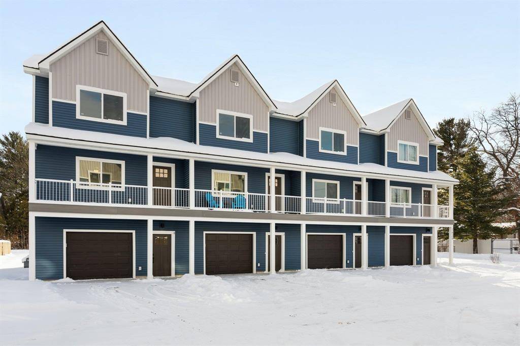 Traverse City, MI 49686,1026 Centre Street 3