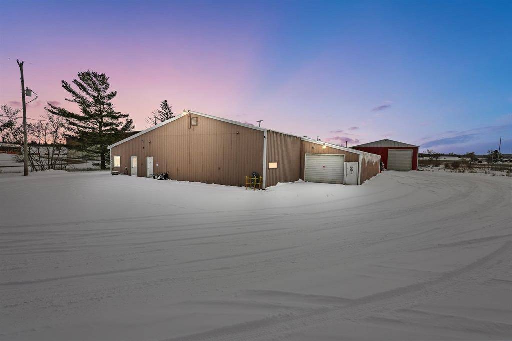 Grayling Twp, MI 49738,402 Huron Street