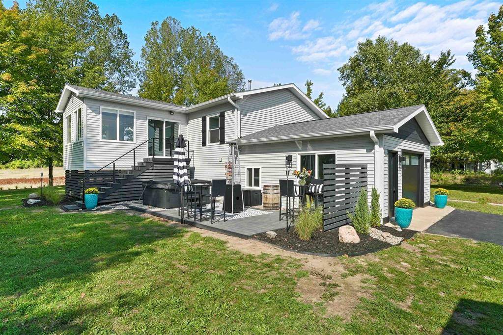 Peninsula Twp, MI 49686,3836 Old Mission Road