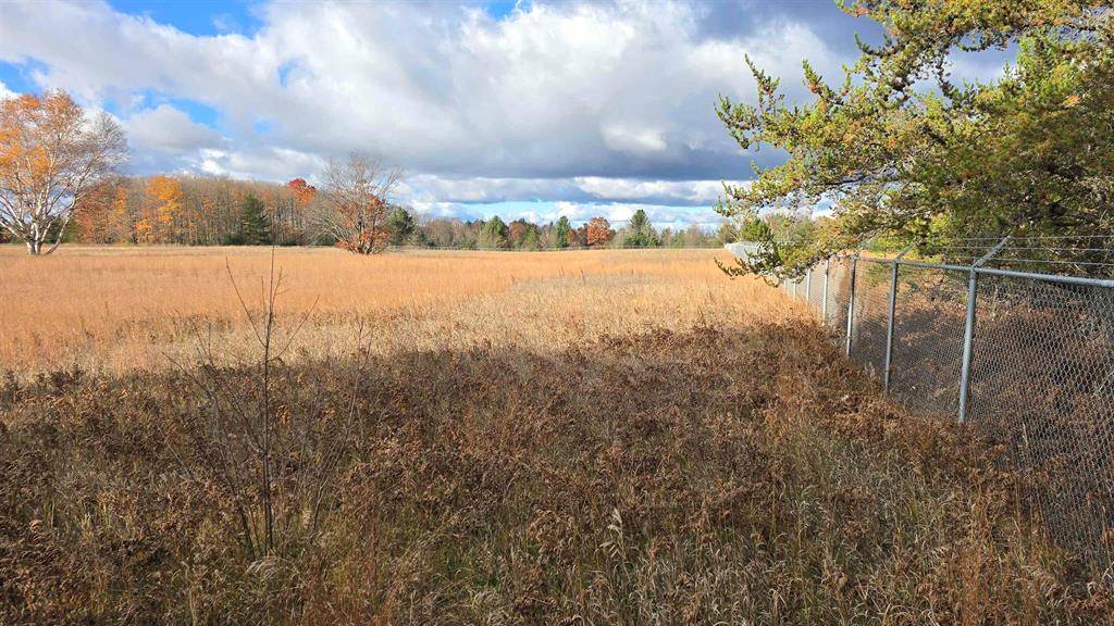 Kalkaska Twp, MI 49680,1980 & 2022 US-131 SW