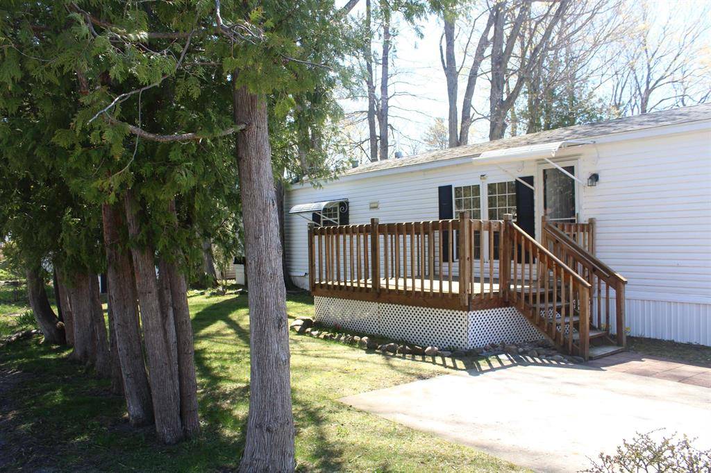 Elk Rapids Twp, MI 49629,616 Driftwood