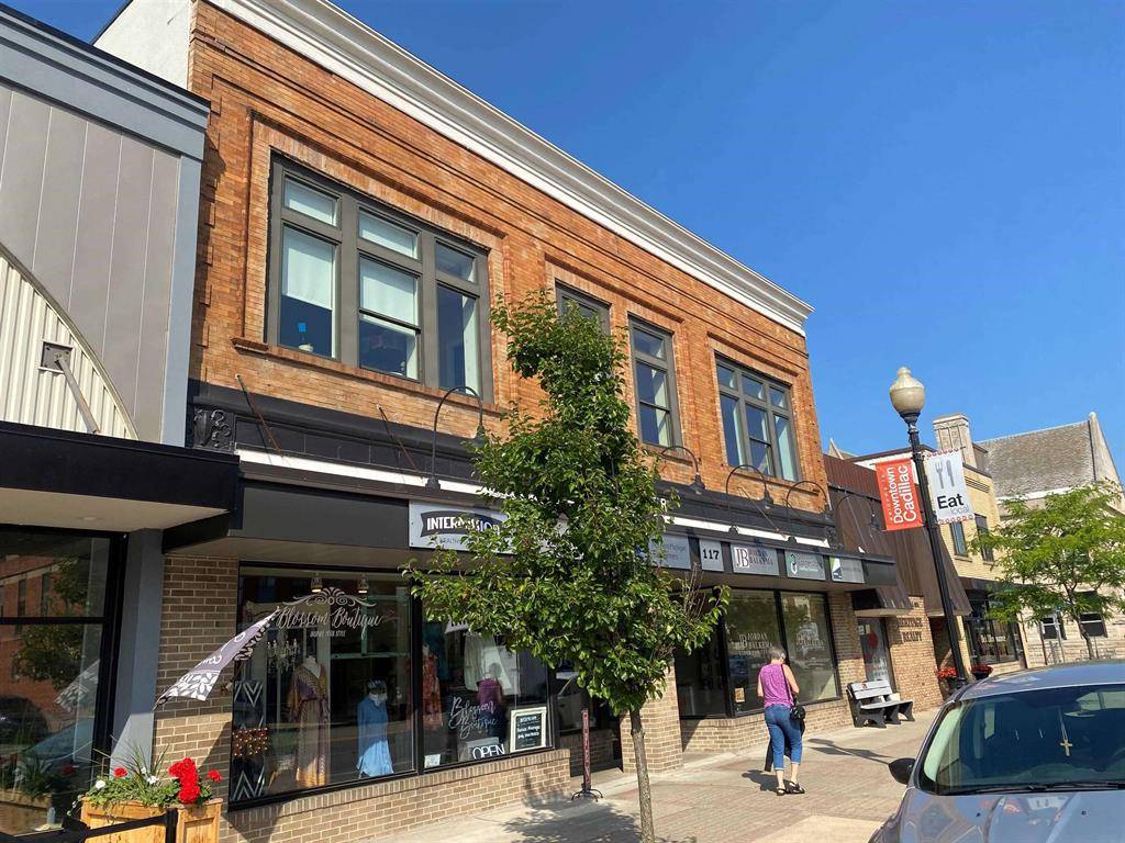 Cadillac, MI 49601,117 N Mitchell