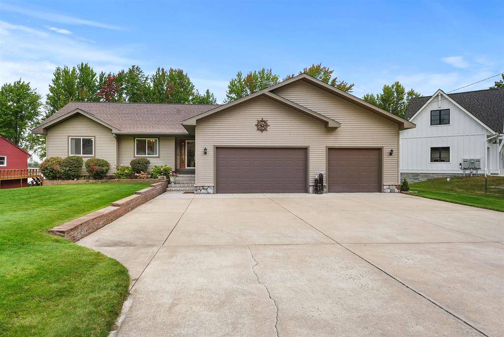 Tuscarora Twp, MI 49706,11246 Kings Point
