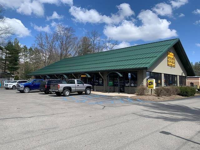 Green Lake Twp, MI 49643,9664 US-31 S Unit: Rear Half