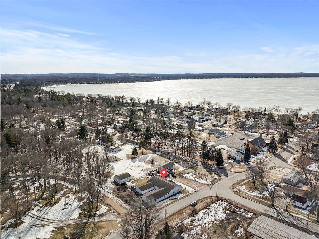 Lake City, MI 49651,522 W Union Street B