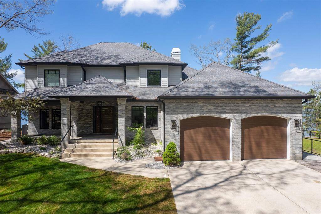 Green Lake Twp, MI 49643,5568 Lakeview Drive