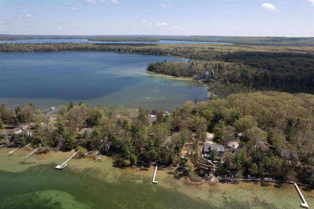 Green Lake Twp, MI 49643,5568 Lakeview Drive