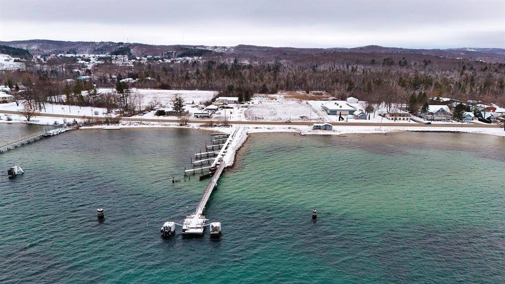 Elmwood Twp, MI 49684,13380 SW Bay Shore Drive