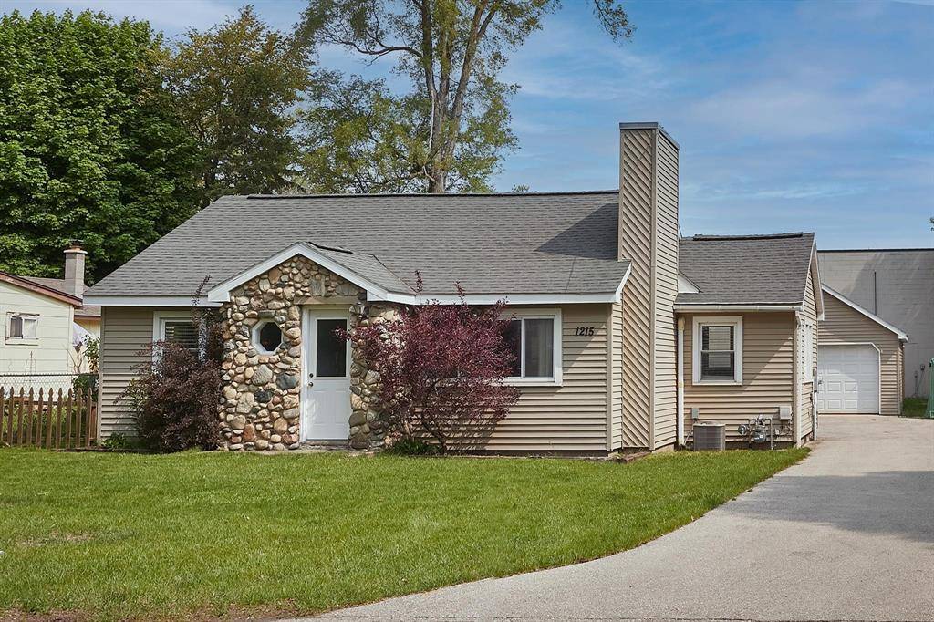 Traverse City, MI 49686,1215 Plainview Avenue Lot: 3