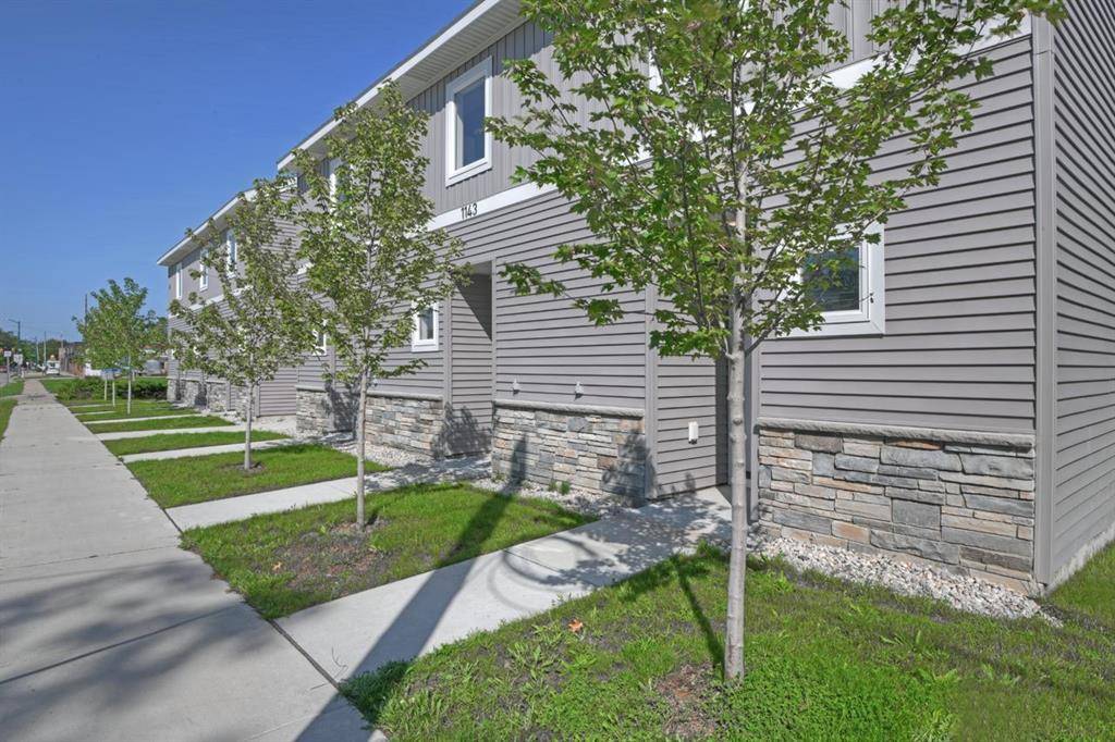 Traverse City, MI 49686,1143 E Eighth Street 6