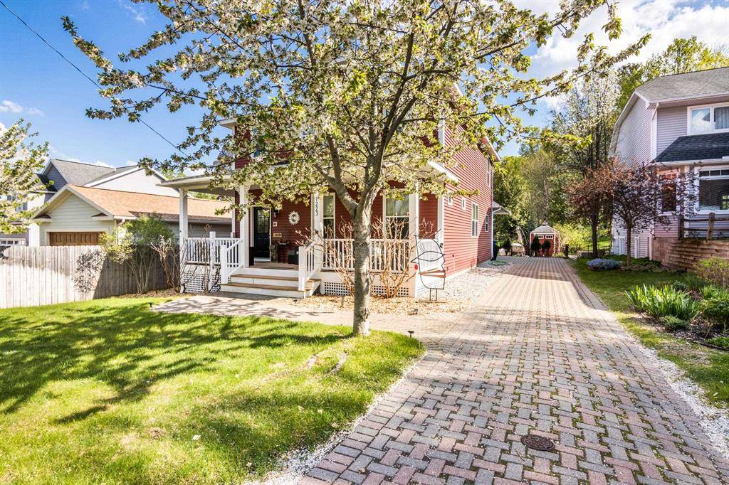Traverse City, MI 49684,1223 Willow Street