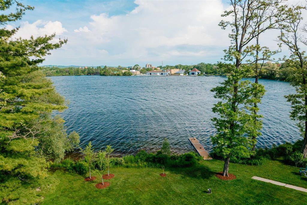 Traverse City, MI 49686,750 Centre Place 5