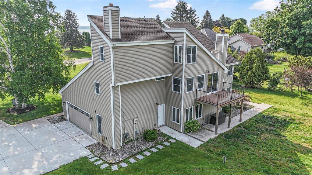 Peninsula Twp, MI 49686,9767 Londolyn Bluff