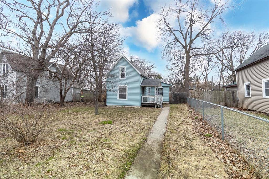 Traverse City, MI 49686,955 Woodmere Avenue