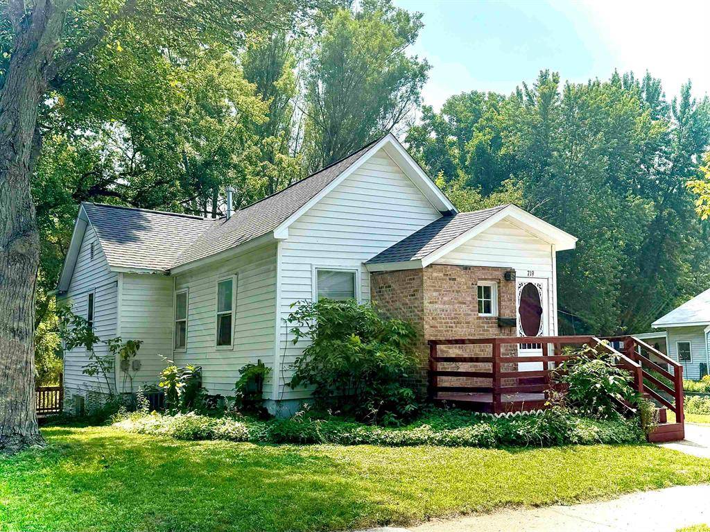 Traverse City, MI 49684,719 Seventh Street