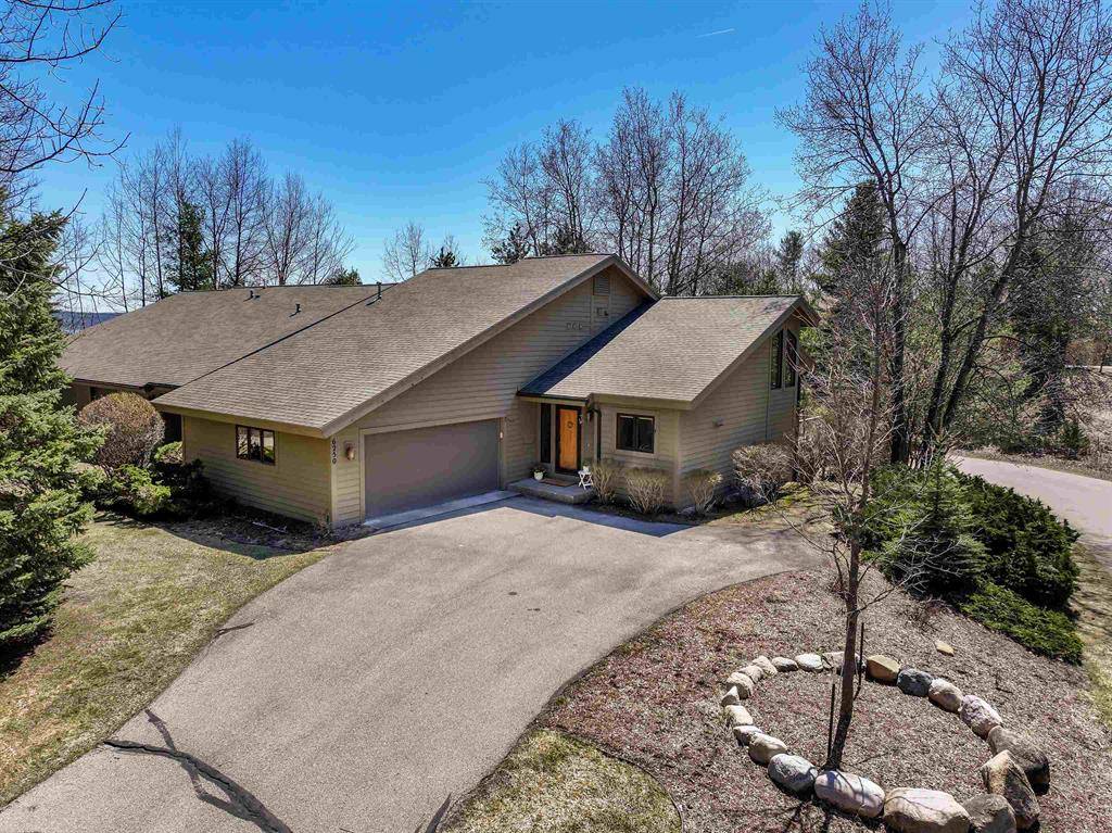 Peninsula Twp, MI 49686,6250 Red Fox Run