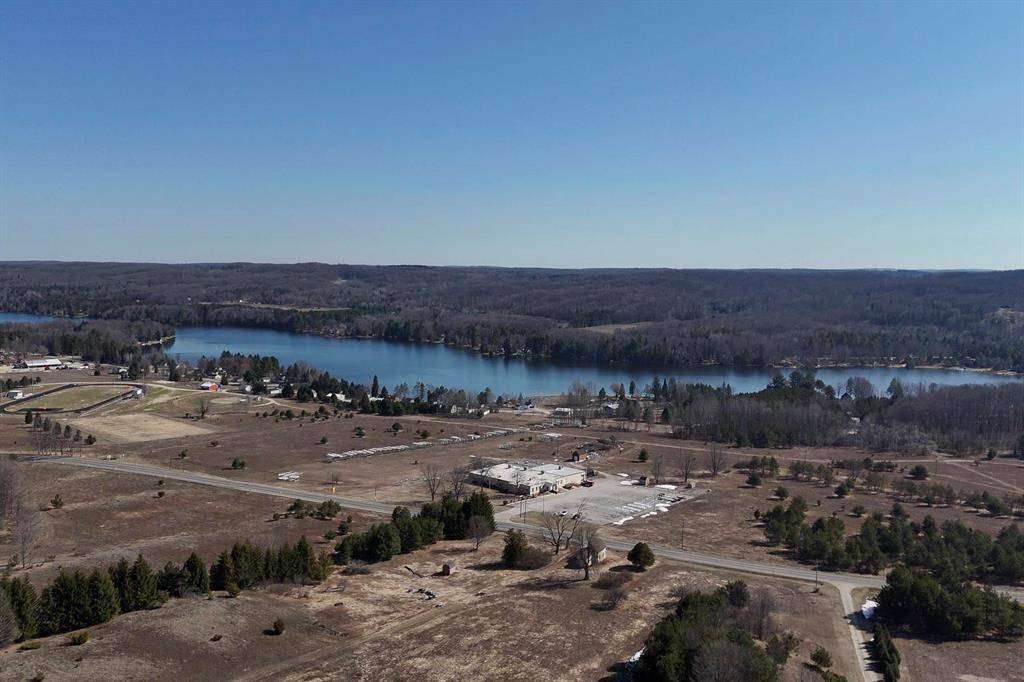 Central Lake Twp, MI 49622,679 M-88