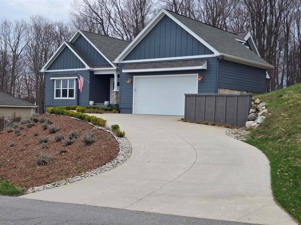 Garfield Twp, MI 49685,5325 Lone Beech Drive