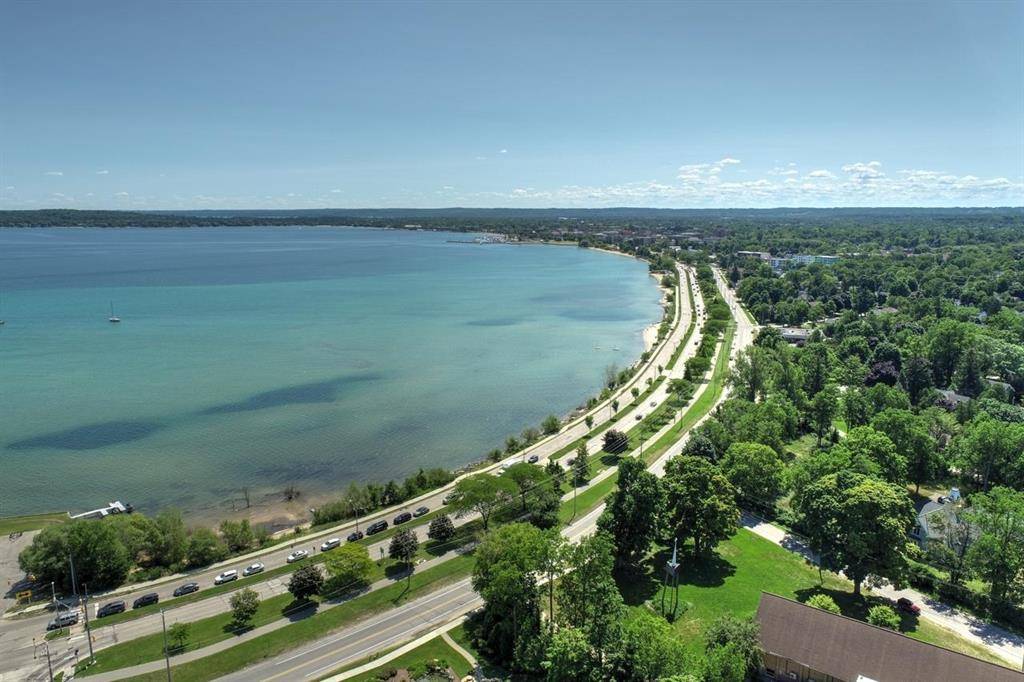 Traverse City, MI 49684,1133 Bay Street