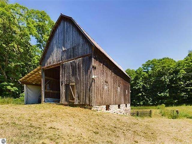 Joyfield Twp, MI 49616,7699 Benzie Highway