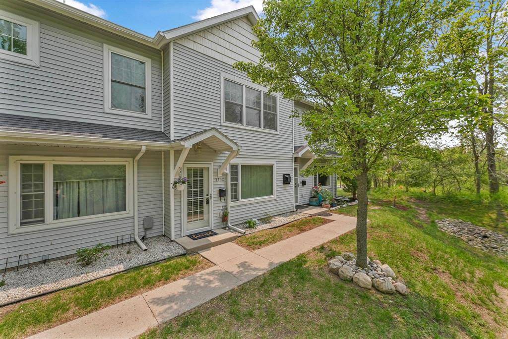Traverse City, MI 49684,715 Lake Avenue 17-C