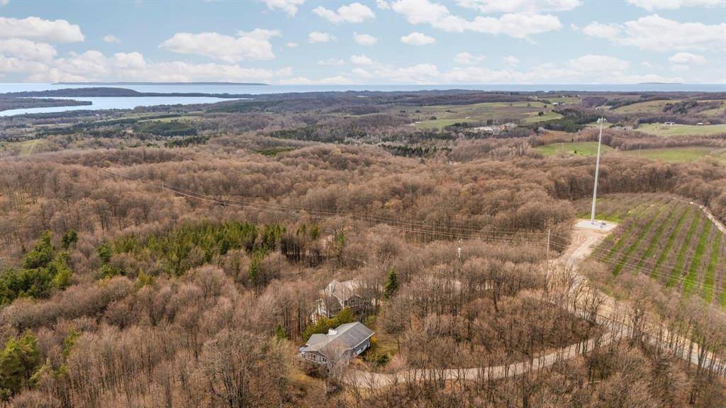 Suttons Bay Twp, MI 49682,8822 Bahle Road