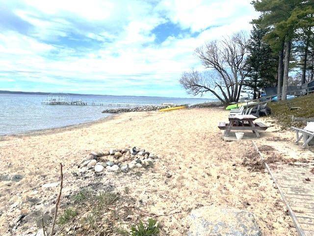 Peninsula Twp, MI 49686,8050 Peninsula Drive 10