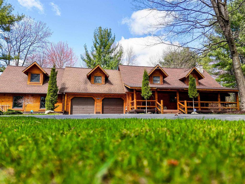 Long Lake Twp, MI 49685,10150 Lake Dubonnet Trail