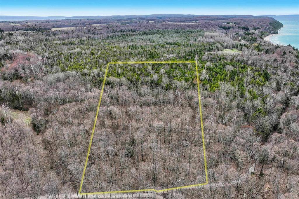Leelanau Twp, MI 49670,00 E Elnora Drive