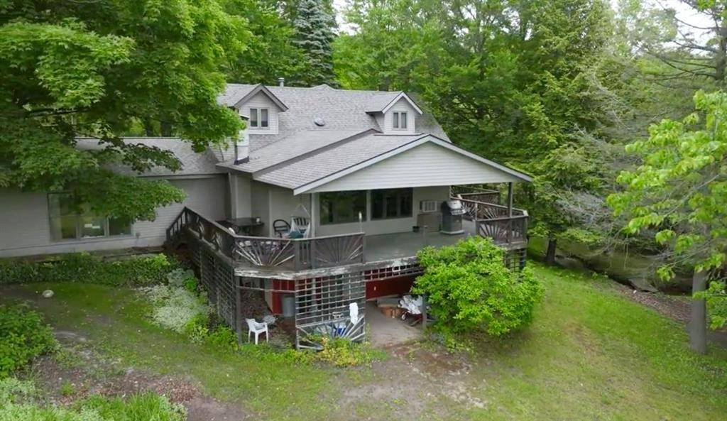 Banks Twp, MI 49729,9690 Lake Street