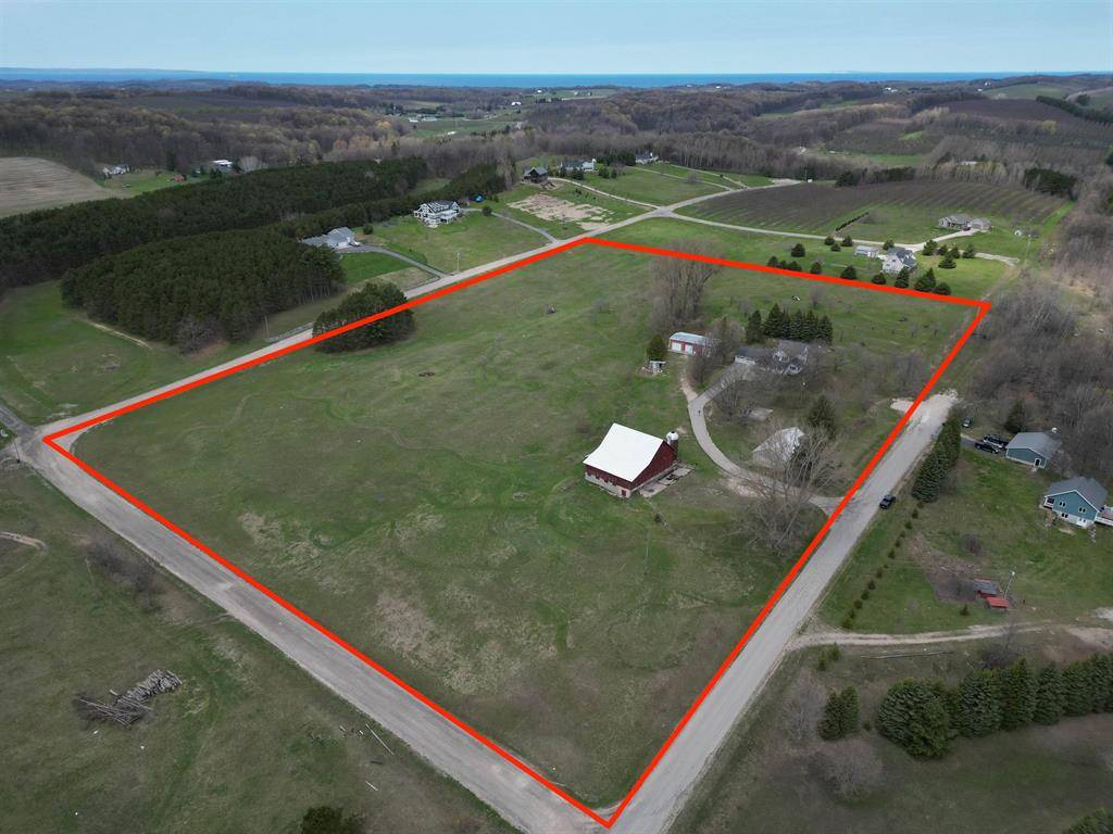 Suttons Bay Twp, MI 49682,2500 N Mork Road