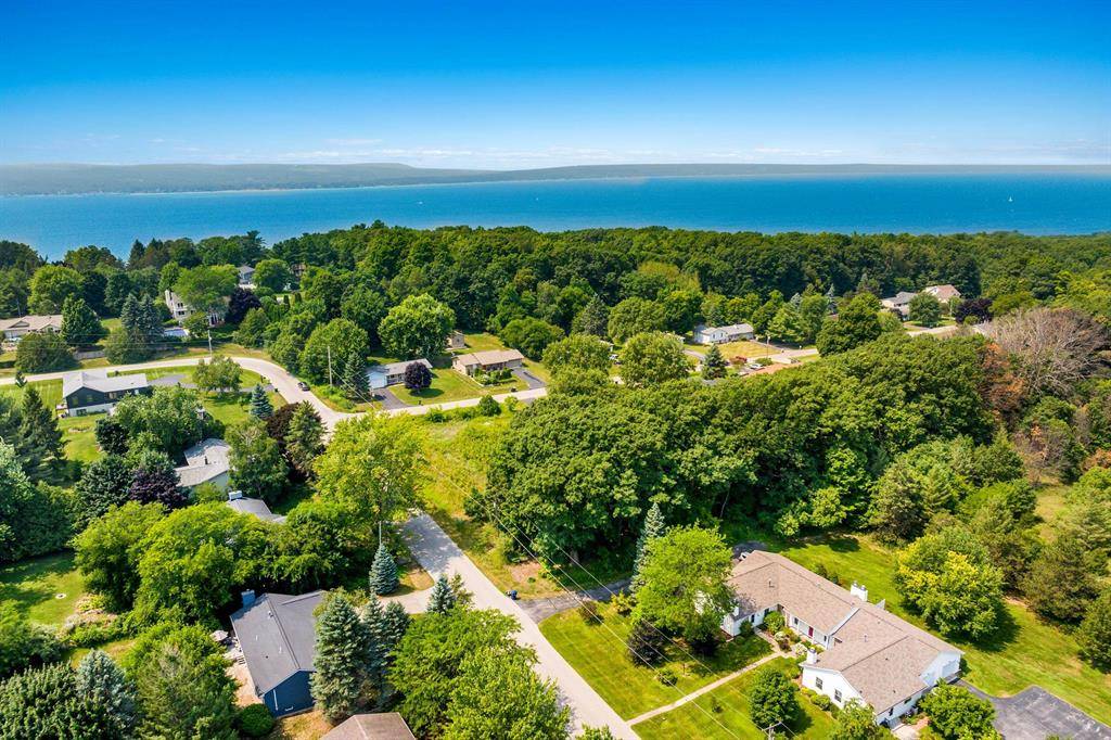 Peninsula Twp, MI 49686,7016 Hilltop Avenue
