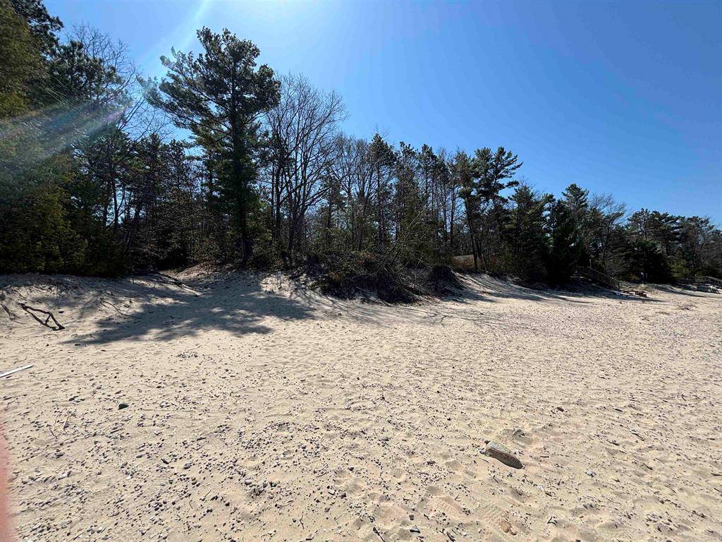 Elk Rapids Twp, MI 49690,10774 S US-31