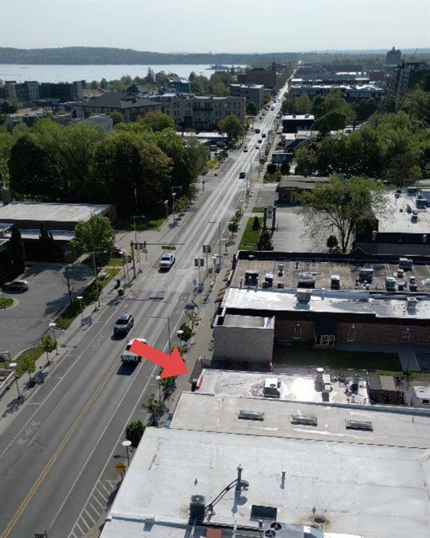 Traverse City, MI 49684,531 W Front Street