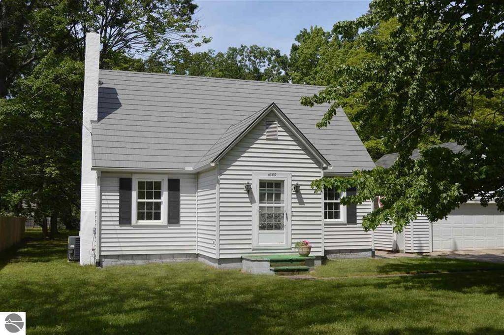 Traverse City, MI 49686,1009 Carver Street