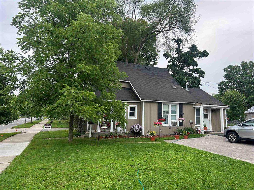Traverse City, MI 49686,812 E Eighth