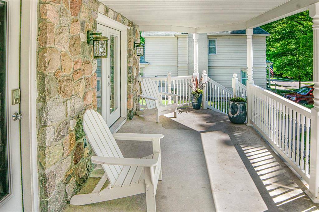 Frankfort, MI 49635,404 Michigan Avenue