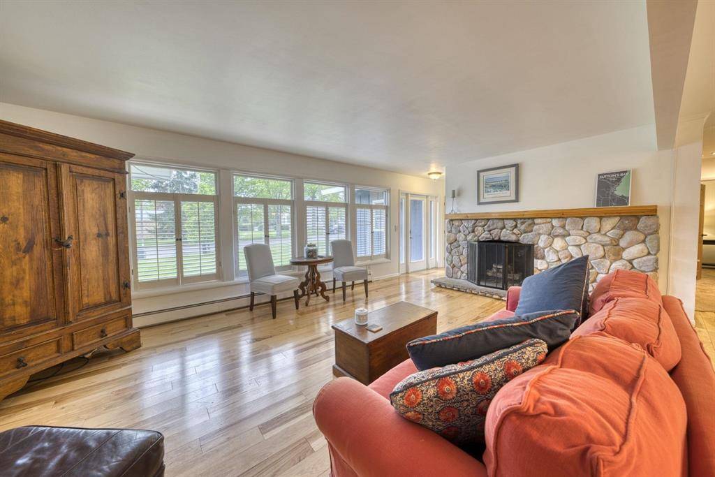 Suttons Bay Twp, MI 49682,310 W Broadway Lot: 1