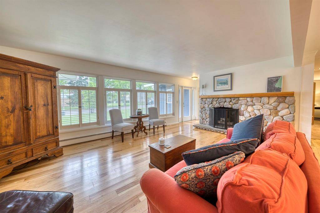 Suttons Bay Twp, MI 49682,310 W Broadway Lot: 1