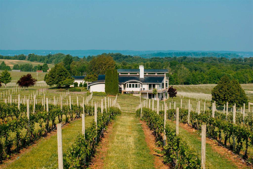 Peninsula Twp, MI 49686,2721 Nelson Road