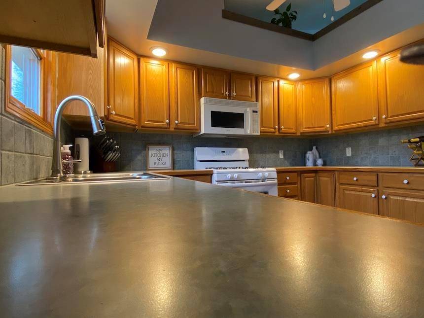 Green Lake Twp, MI 49643,10200 Riley Road