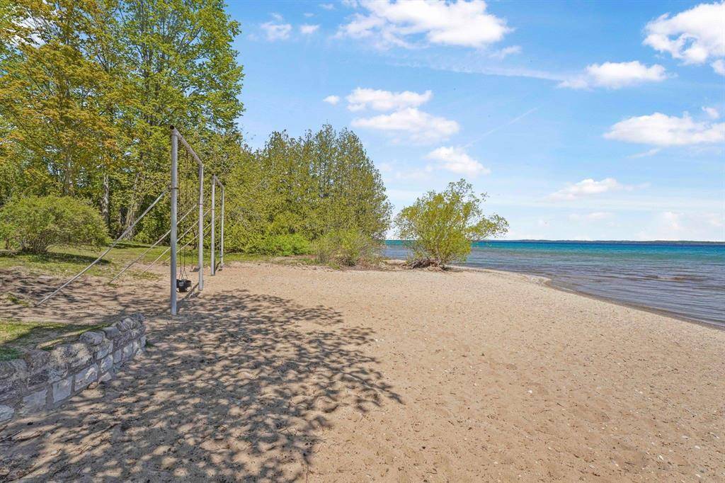Bingham Twp, MI 49684,6720 S West-Bay Shore Drive