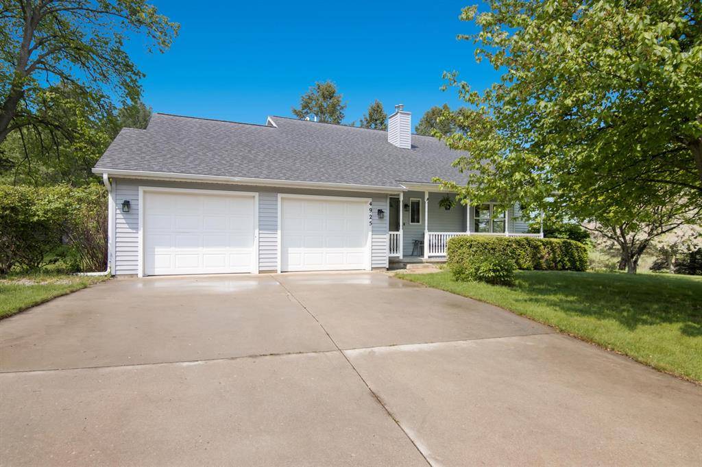 Acme Twp, MI 49690,4925 Ridge Crest Drive