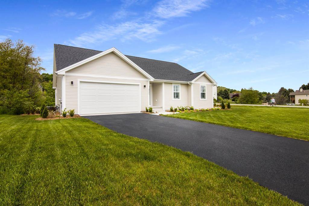 Garfield Twp, MI 49685,3171 Powder Horn Drive