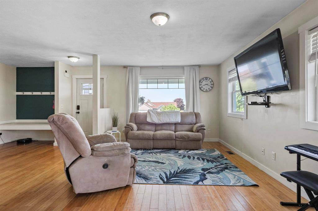 East Bay Twp, MI 49686,930 Cherry Ridge Drive