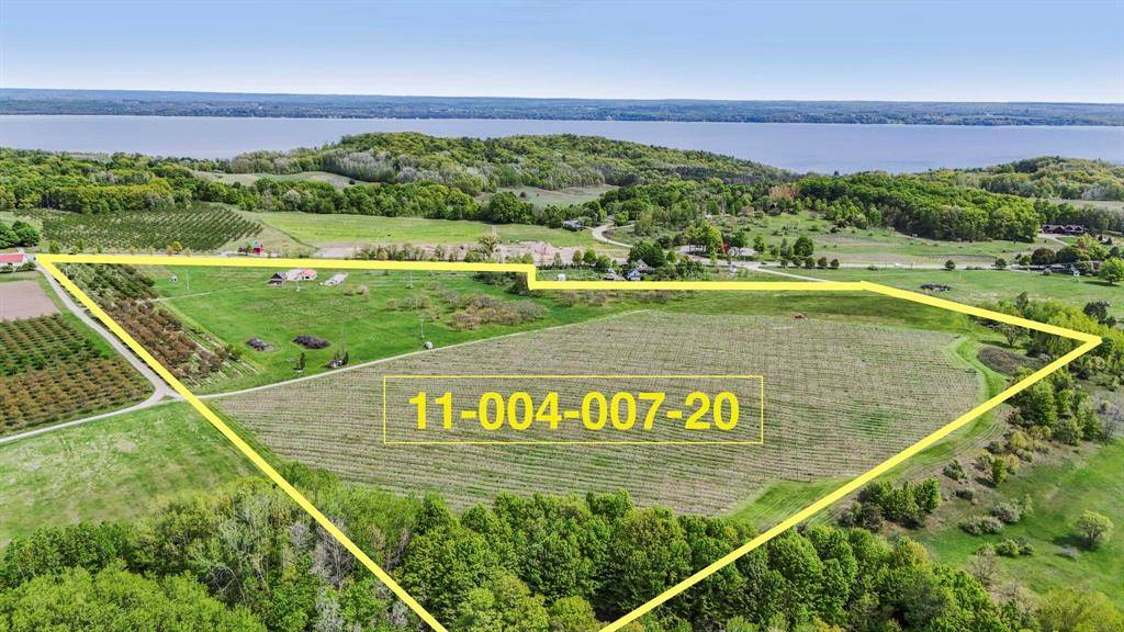 Peninsula Twp, MI 49686,11751 Center Road