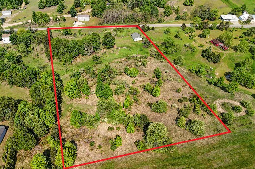 Peninsula Twp, MI 49686,10882 Craig Road