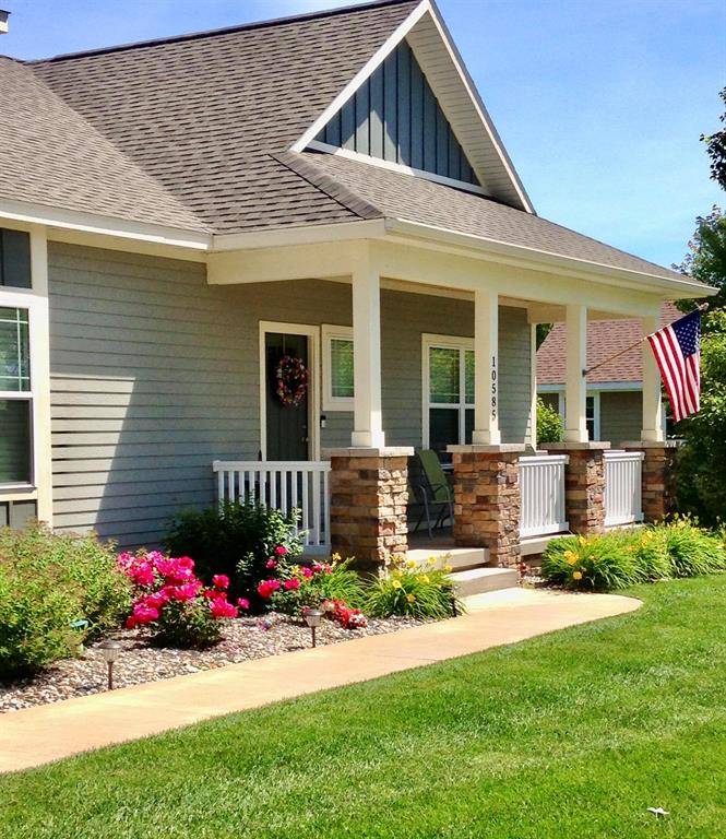 Traverse City, MI 49684,10585 Waterford Road