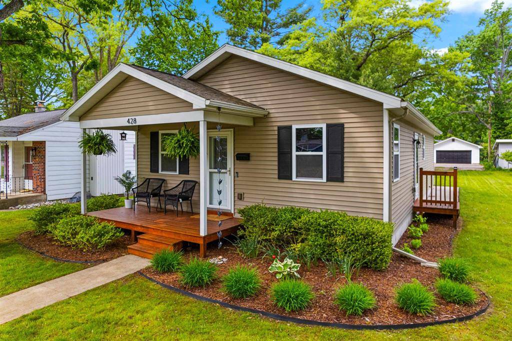 Traverse City, MI 49686,428 Davis Street