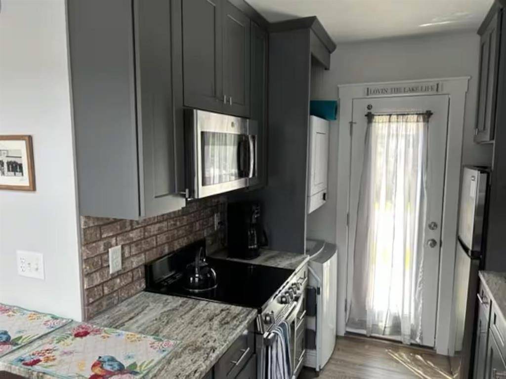Traverse City, MI 49686,510 Hastings Street 1